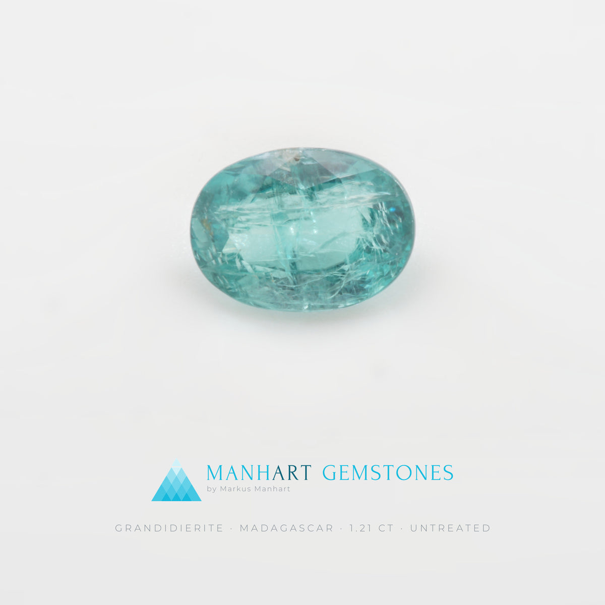Grandidierit 1,21 ct im Ovalschliff aus Madagaskar, unbehandelt