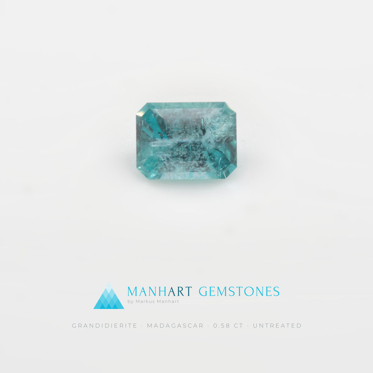 Grandidierit 0,58 ct im Rechteckschliff aus Madagaskar, unbehandelt