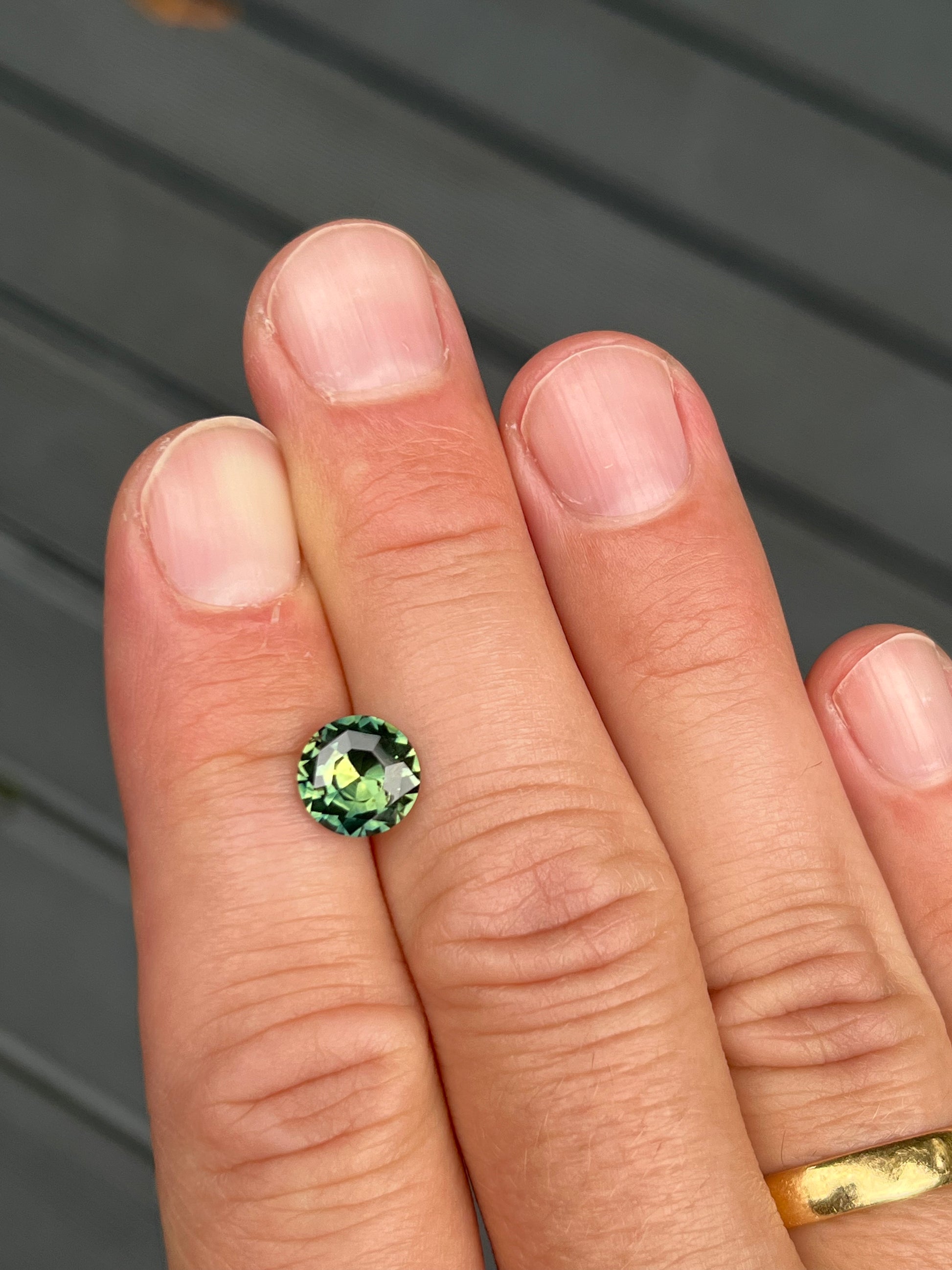 Saphir 2,82 ct im Rundschliff, weitere Ansicht